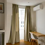 Dima Cute Flat In Appartamento *